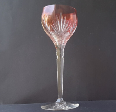 Altes Weinglas Glas Kristallglas Überfangglas Himbeerrot handgeschliffen L2