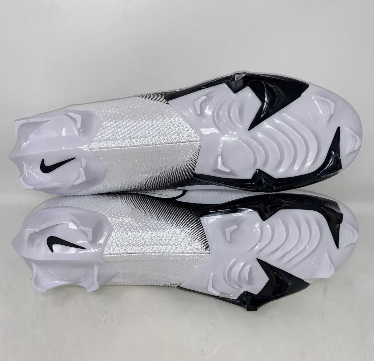 Nike Vapor Edge Pro 360 Chrome White Football Cleats, Size 15 AO8277-100 Nike Vapor Edge Pro 360 Chrome White Football Cleats, Size  main image 2