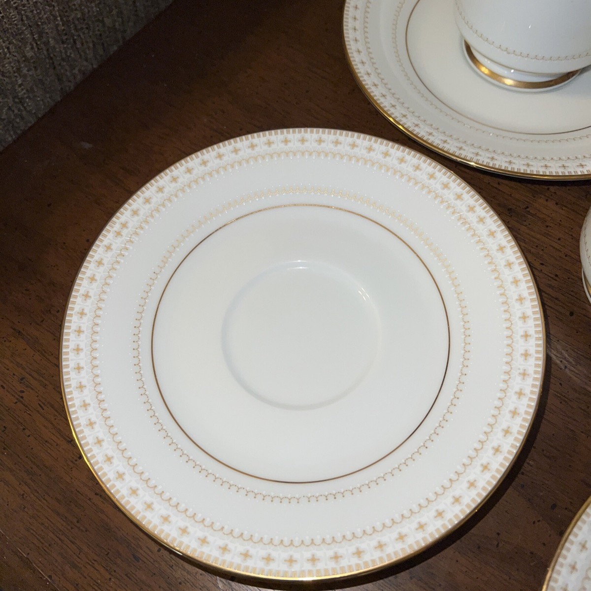 Noritake Japan 2030 Barrington Set Of 4 Pedestal Cups And Saucers