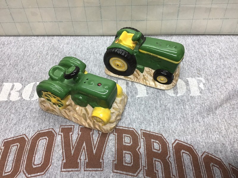 John Deere Vintage Tractor Salt and Pepper Shakers