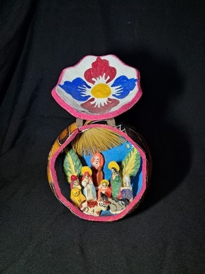 Peruvian Folk Art Hand Painted Nativity Scene Carved Gourd Diorama