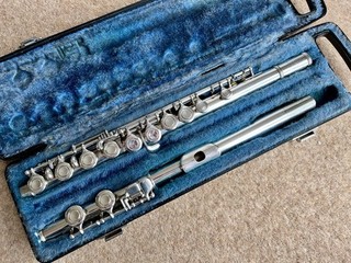 Yamaha YLF21S Flute with Case