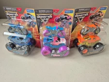 New Monster Jam 1:64 Walmart Exclusive  Monster Truck / Dirt Bike - 3 Piece Set
