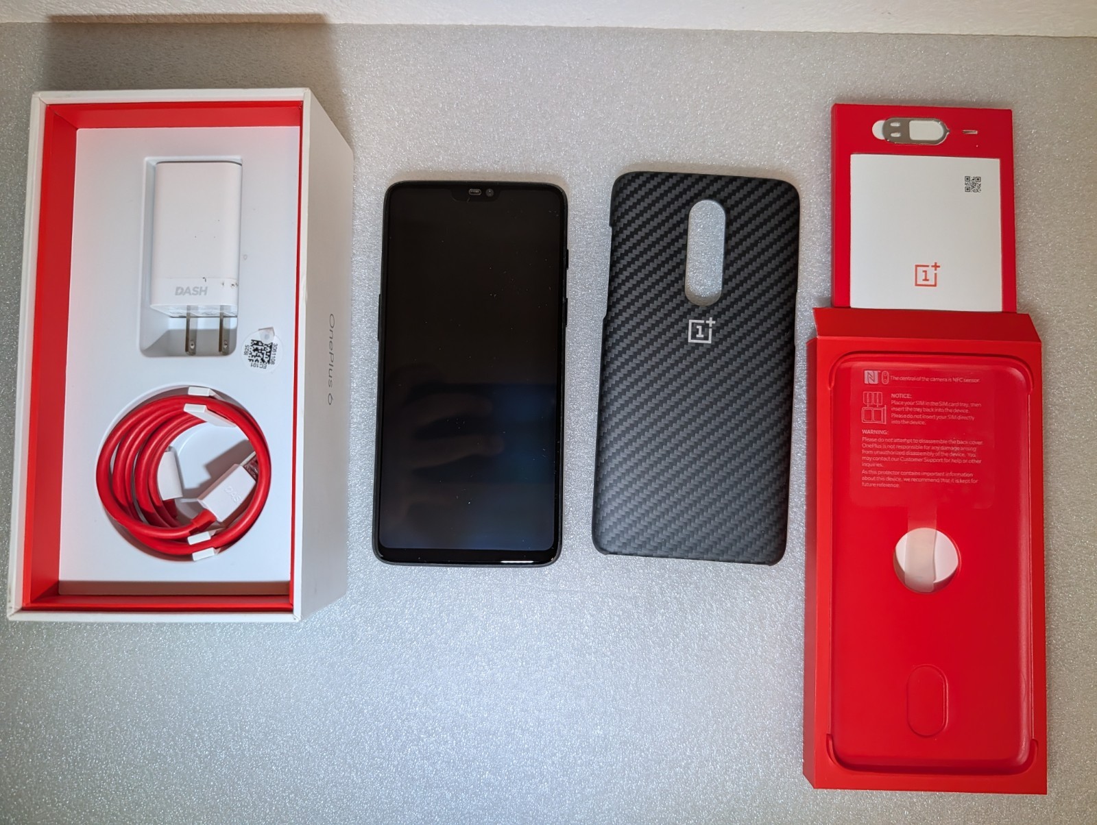 OnePlus 6 (A6003) 8GB RAM + 128GB - Mirror Black (GSM Unlocked) Dual SIM - H6883