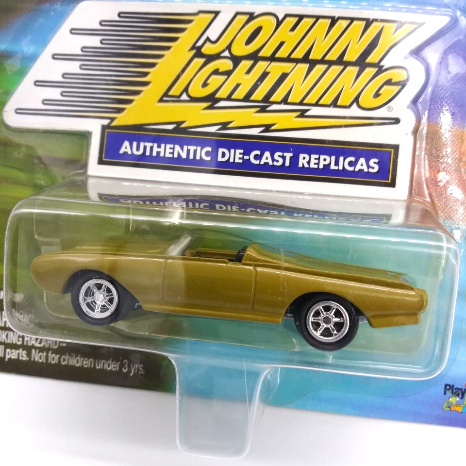 Johnny Lightning  Lightning Speed Racers Edge Wheels ‘62 Custom Thunderbird - Image 3 of 4
