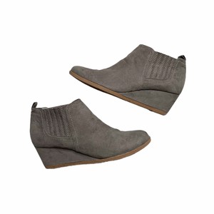dv8 bria wedge bootie