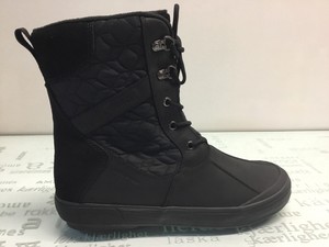 keen quilted boots