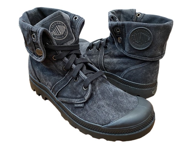 palladium baggy canvas boots
