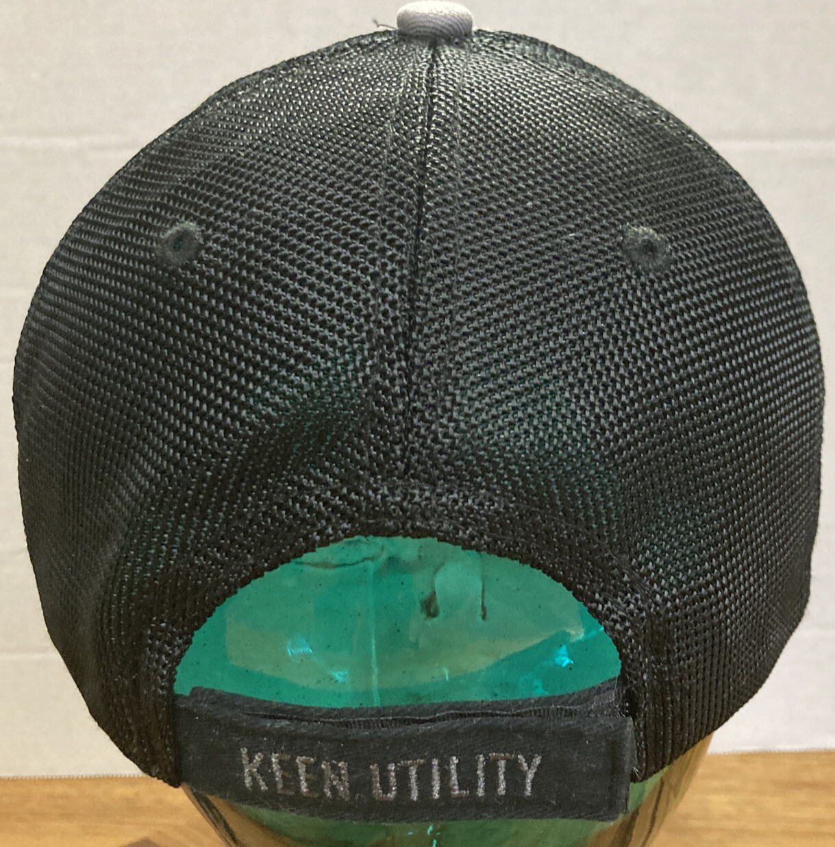 KEEN CAPPELLO DA UTILITÀ GRIGIO E NERO CINTURINO REGOLABILE IN OTTIME CONDIZIONI A23