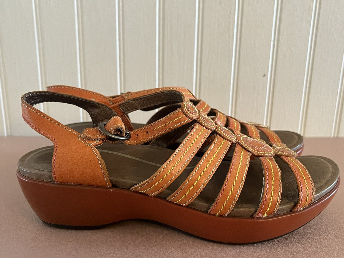Dansko  Men\'s Brown Leather Fisherman Sandals size 9 Fisherman Solid Sandals for Men with Upper Leather for sale  main image 2