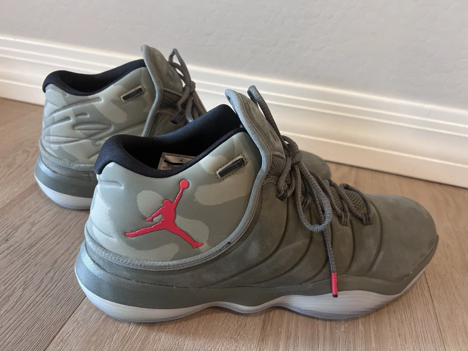 Camuflagem verde tamanho 15 - Jordan Super.Fly 2017 - Imagem 2 de 4