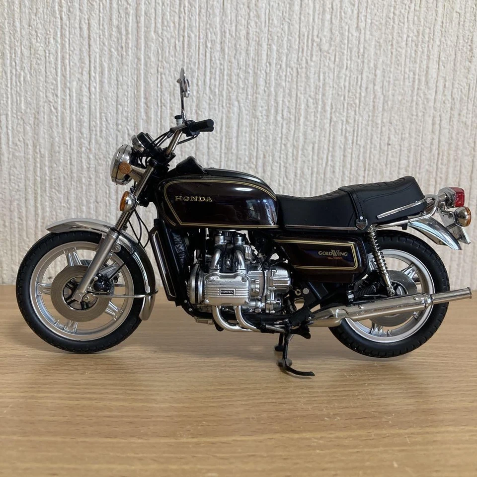 1/12 Minichamps Honda Gold Wing 1975 K3 Diecast Motorcycle Model Replica - Image 3 of 4