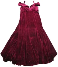 R&M Richards Size 12 Burgundy Velvet Off the shoulder Floor Length Formal Dress