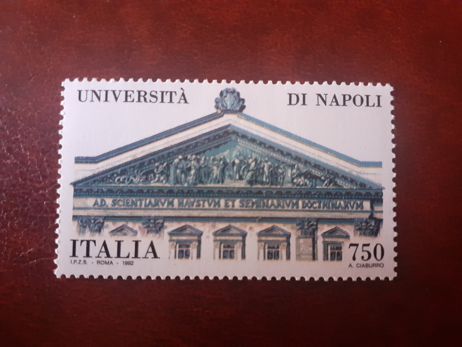 Foto 1 di 2