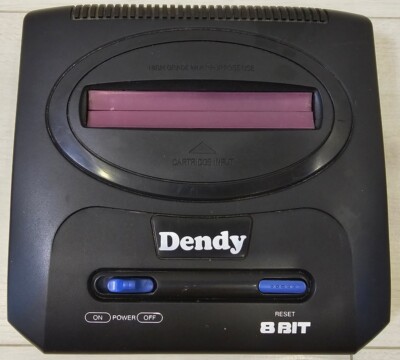 Vintage Retro 1990er Spielekonsole 8 Bit Dendy Computer Videospiel TV geteste...