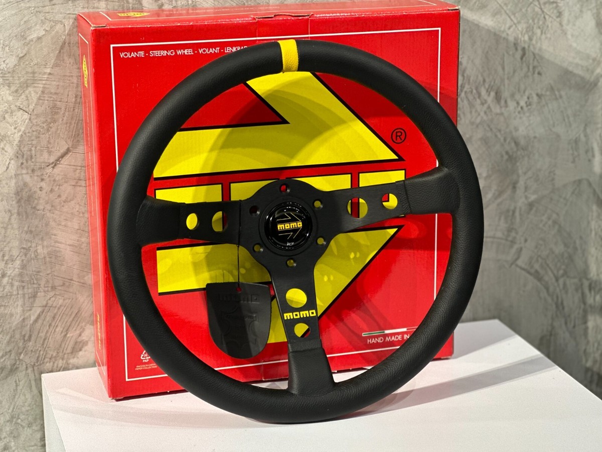 momo race   made in Italy  美品 Rare! Small Size MOMO RACE METAL Black Leather & Red Spoke
