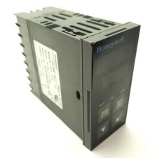 Honeywell UDC1500 T11101000 Micro-Pro Temperature Controller, TPSC, 100-240VAC