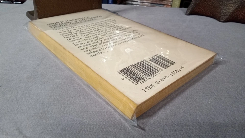 The Drowner by John D. MacDonald - 1963 Vintage Fawcett Gold Medal Paperback GGA Foto 3 de 4