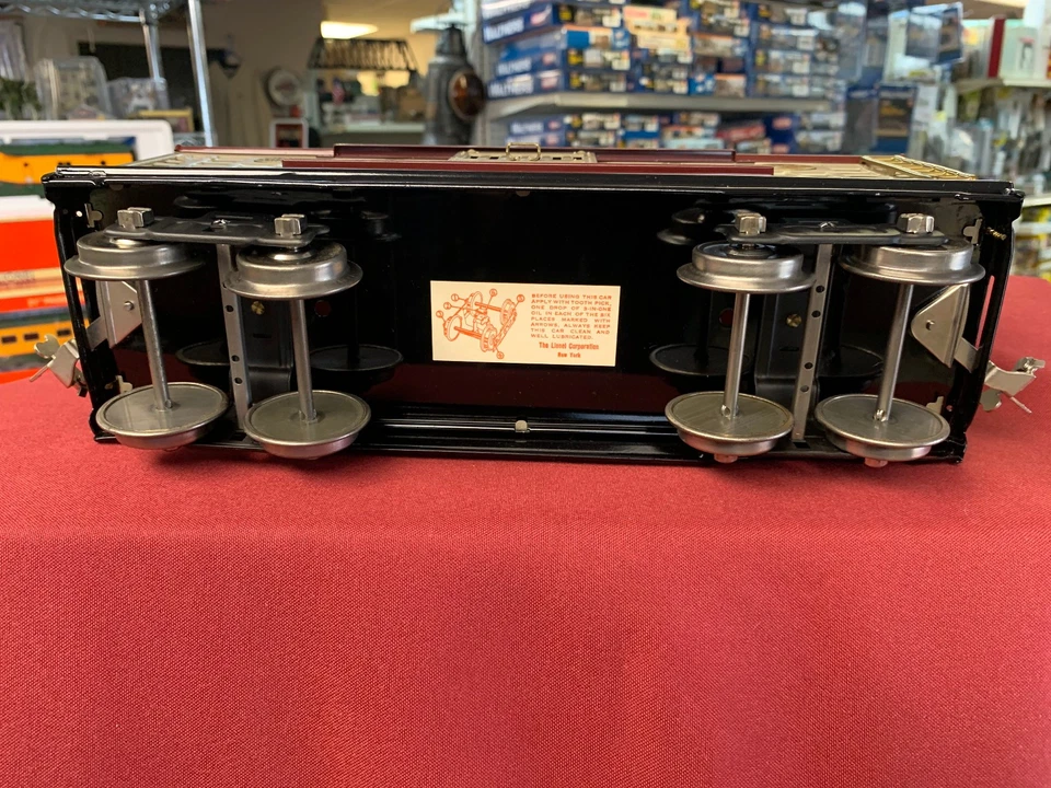 MTH STANDARD GAUGE #213 OLIVE GREEN & MAROON STOCK CAR MINTY LIONEL - Image 4 of 4