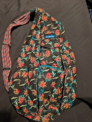 KAVU Rope Sling crossbody bag in the ''Sparklers'' pattern