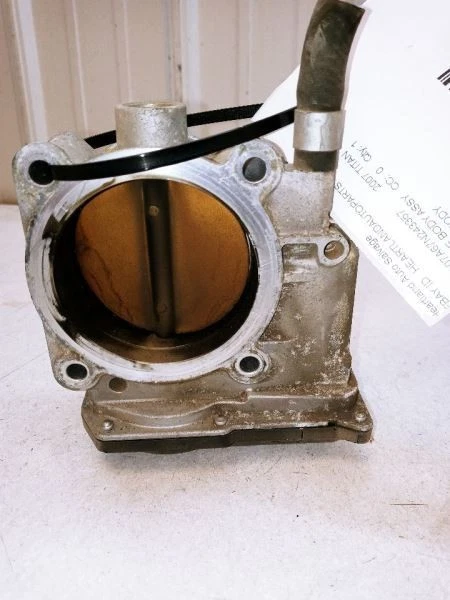 Nissan Titan 2004-2012 2x2 cuerpo del acelerador cuerpo de válvula conjunto OEM Foto 4 de 4