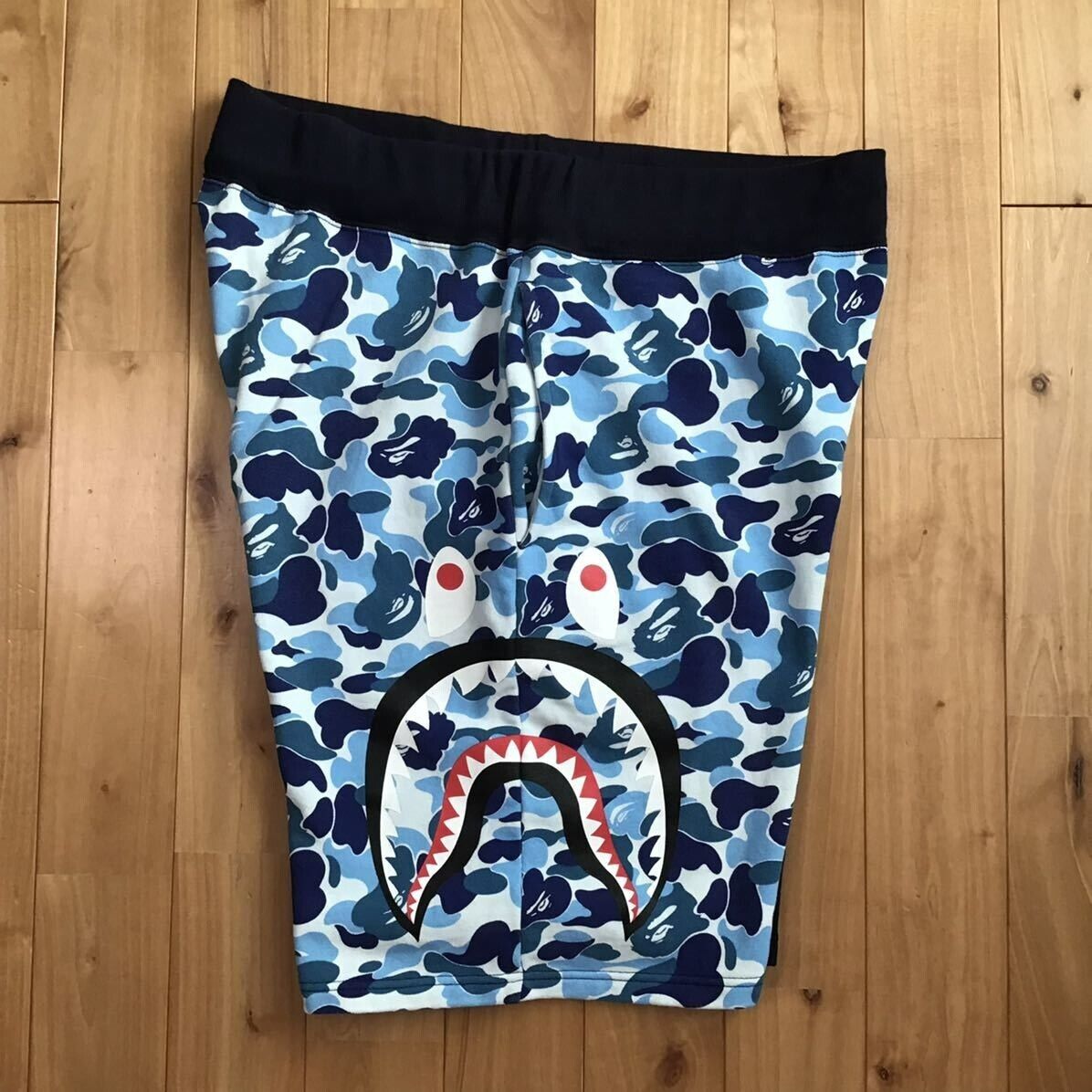 BAPE Side Shark Sweat Shorts Navy x ABC camo blue A Bathing BAPE Side Shark Sweat Shorts Navy x ABC camo blue A Bathing