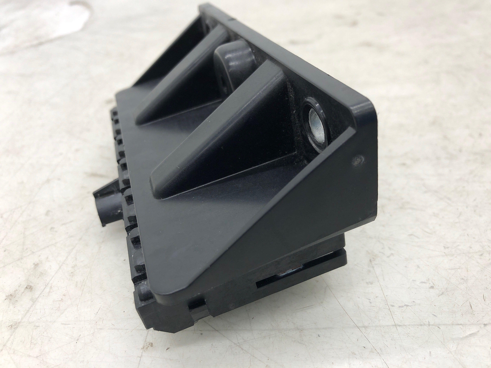 2019-2023 ASTON MARTIN VANTAGE 4.0L ENGINE FUSABLE LINK FUSE TERMINAL BLOCK OEM