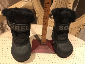 size 6 baby snow boots