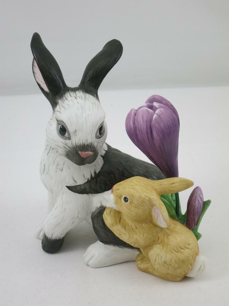 Hasenpaar Mit Krokussen, Jahreshase 2011, Ostern, Goebel Porzellan-image