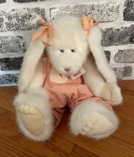 Boyd’s Bear Delanie D. Hopplebuns Rabbit, TJ's Best Dressed Series 