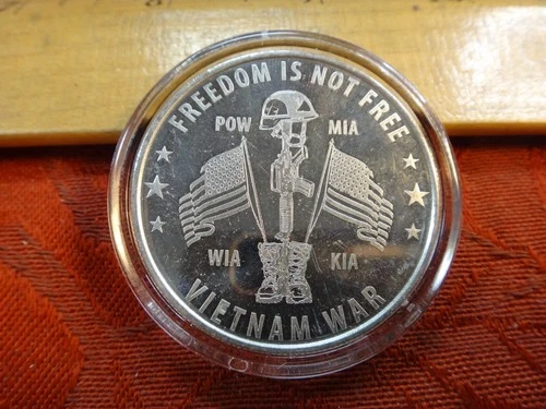 POW MIA Vietnam War Freedom is not Free One 1 Oz .999 Silver Bullion Round