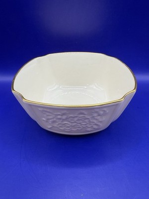 LENOX Arcadia Bowl Cream Bone China 24k Gold Trim Embossed Footed MINT