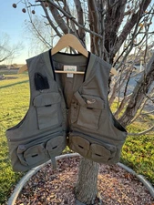 Ausable Fly Fishing Vest Size Large Cargo Pockets Utility Outdoors Green