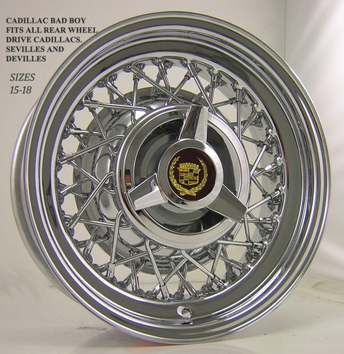 Jeu De 4 Écussons Cadillac Pour Jantes à Fils - Or Plaqué - Diamètre 2,5" - Neuf
