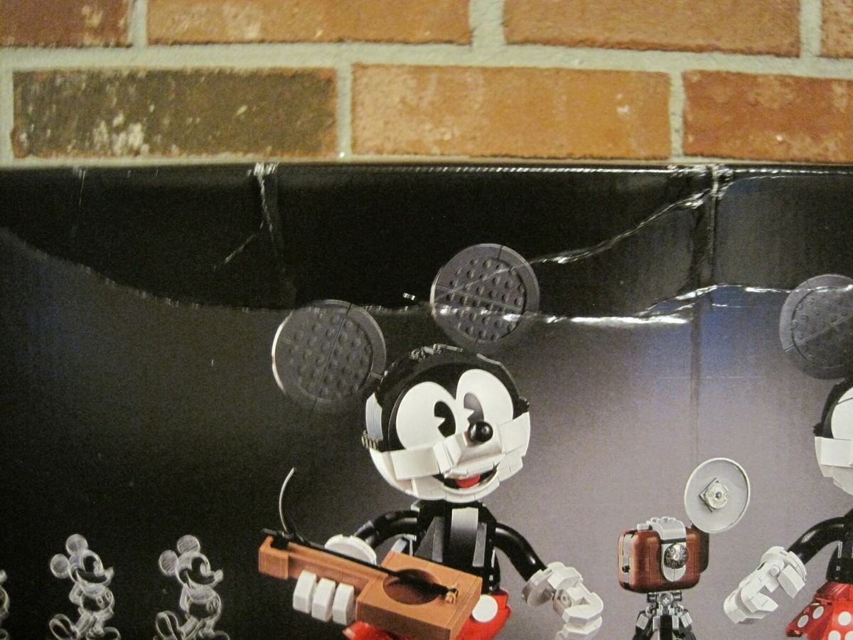 2020 LEGO 43179 DISNEY MICKEY MOUSE AND MINNIE MOUSE BUILDABLE 2020 LEGO 43179 DISNEY MICKEY MOUSE AND MINNIE MOUSE BUILDABLE