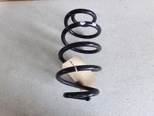 25264 AD1 2015 ONWARDS NISSAN JUKE GENUINE REAR COIL SPRING