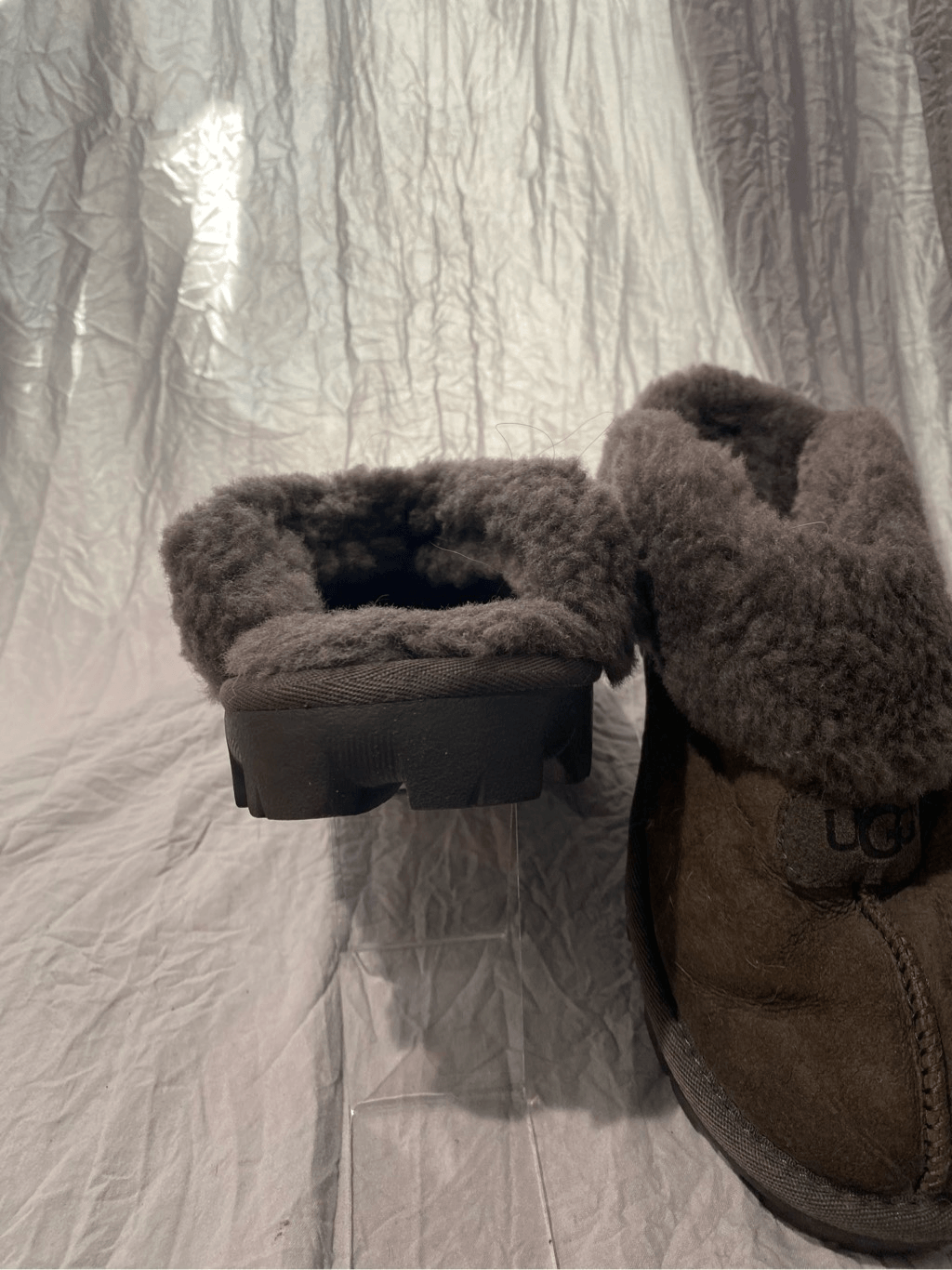 SAOLA UGG slide in pantofole interno esterno suola grigio pelle scamosciata taglia 9 essere caldo e com