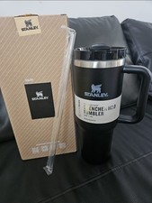BN - Stanley the Flowstate Quencher H2.0 Tumbler / 40 oz | 1.18 Litres - Black