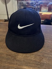 Vintage 90  s Nike Snapback Hat Black White Embroidered Swoosh YOUTH SIZE kids