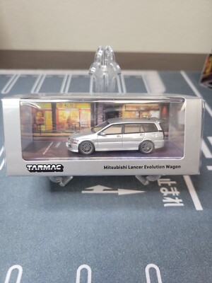 Tarmac Works 1:64 Mitsubishi Lancer Evolution Wagon   Silver   Road64