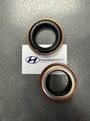 Hyundai Driveshaft Oil Seals 4311939080 4311939070 - Picture 2 of 5