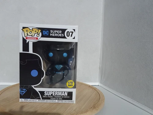 Funko Pop! Heroes - DC Super Heroes Superman GITD - VINYL #07