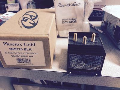 フェニックスゴールド　アイソレーター　PHOENIX GOLD ISOLATOR Phoenix Gold Battery Isolator w/gold studs 70A 1 Main 1 Aux, MBG70