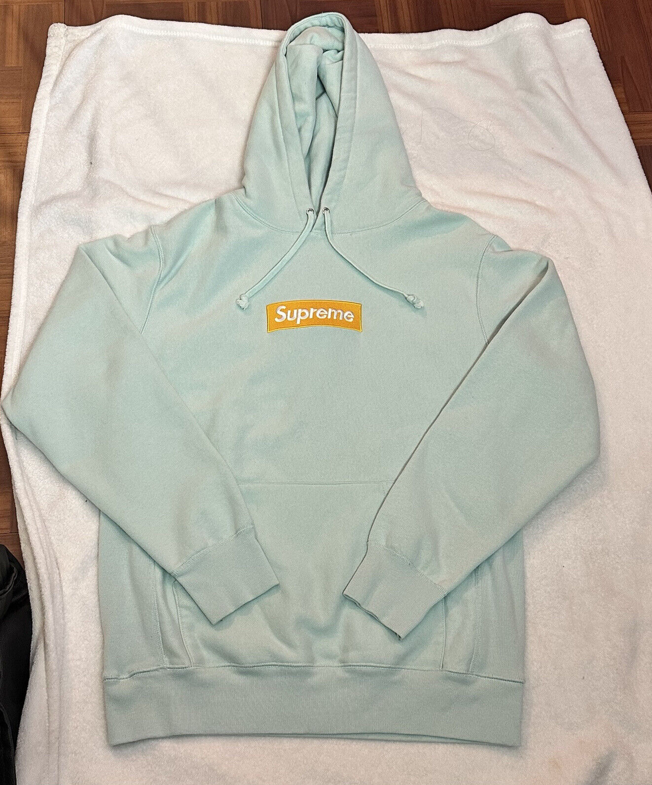 Supreme Box Logo Hooded Sweatshirt (FW17) Ice Blue | eBay