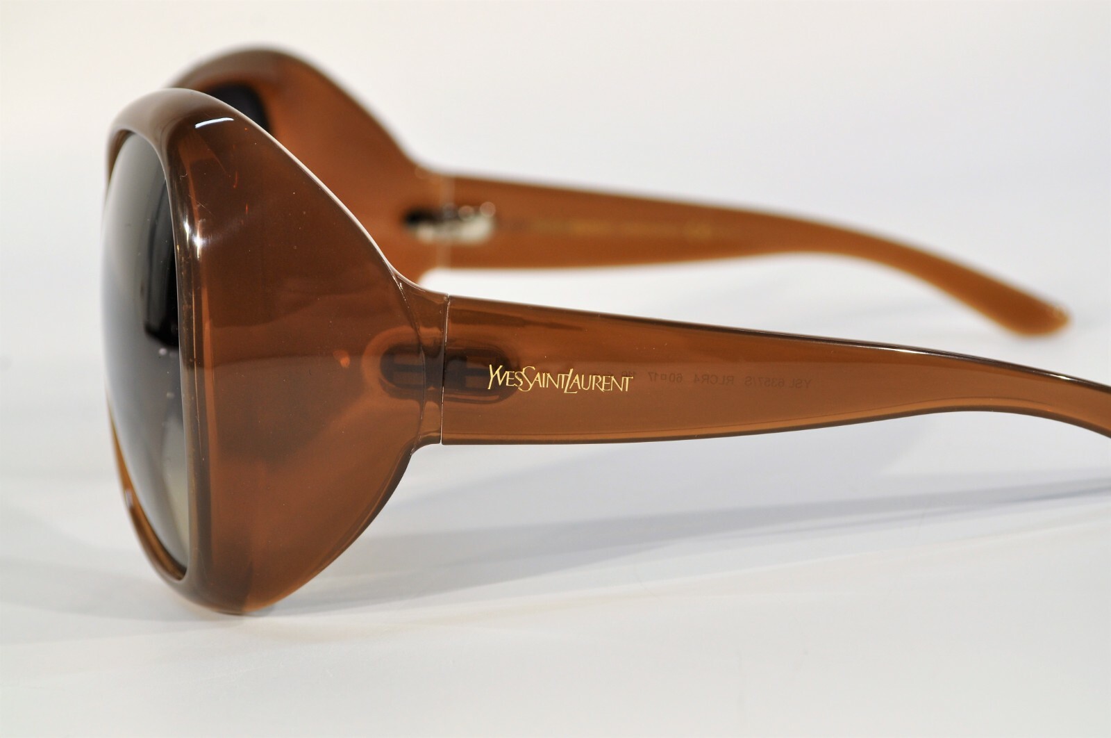 Occhiali da sole Yves Saint Laurent Made in Italy