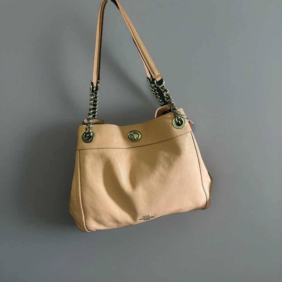 Bolso de Hombro Coach New York EDIE 31 Cuero Guijarro Refinado Rosa Plata Foto 2 de 4