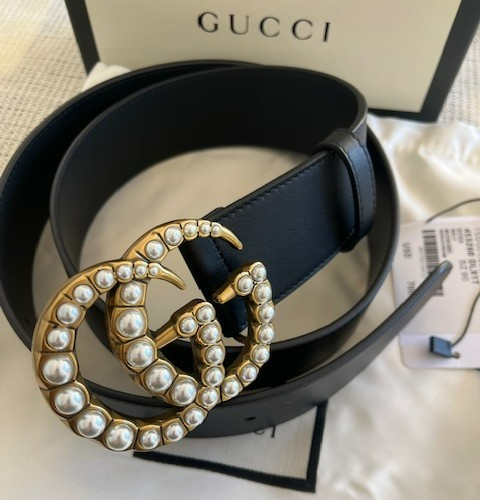 Gucci GG Pearl Buckle Women display picture 1