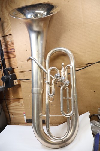 king baritone Euphonium 625 ? Front Facing Nickle ? Silver Tone