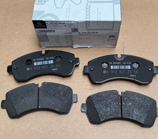 Genuine Mercedes-benz Sprinter 1500 2500 3500 35xd Front Brake Pad Set Pads