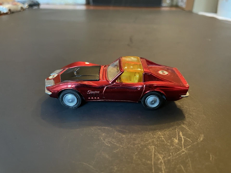 Corgi Toys 1969 Chevrolet Corvette Stingray Coupe T-Top diecast Car, Red, MINT!! - Image 2 of 4